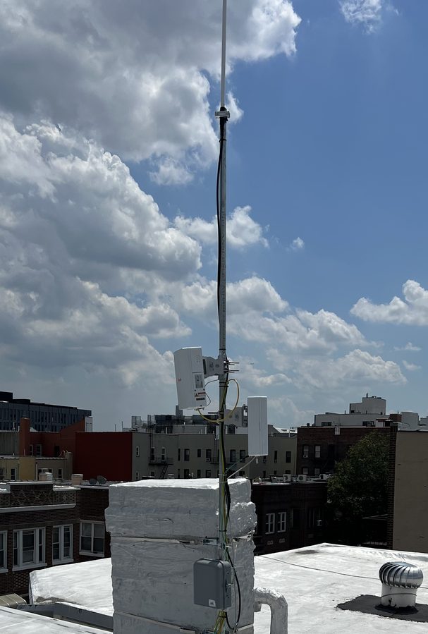 Outdoor radio installation
